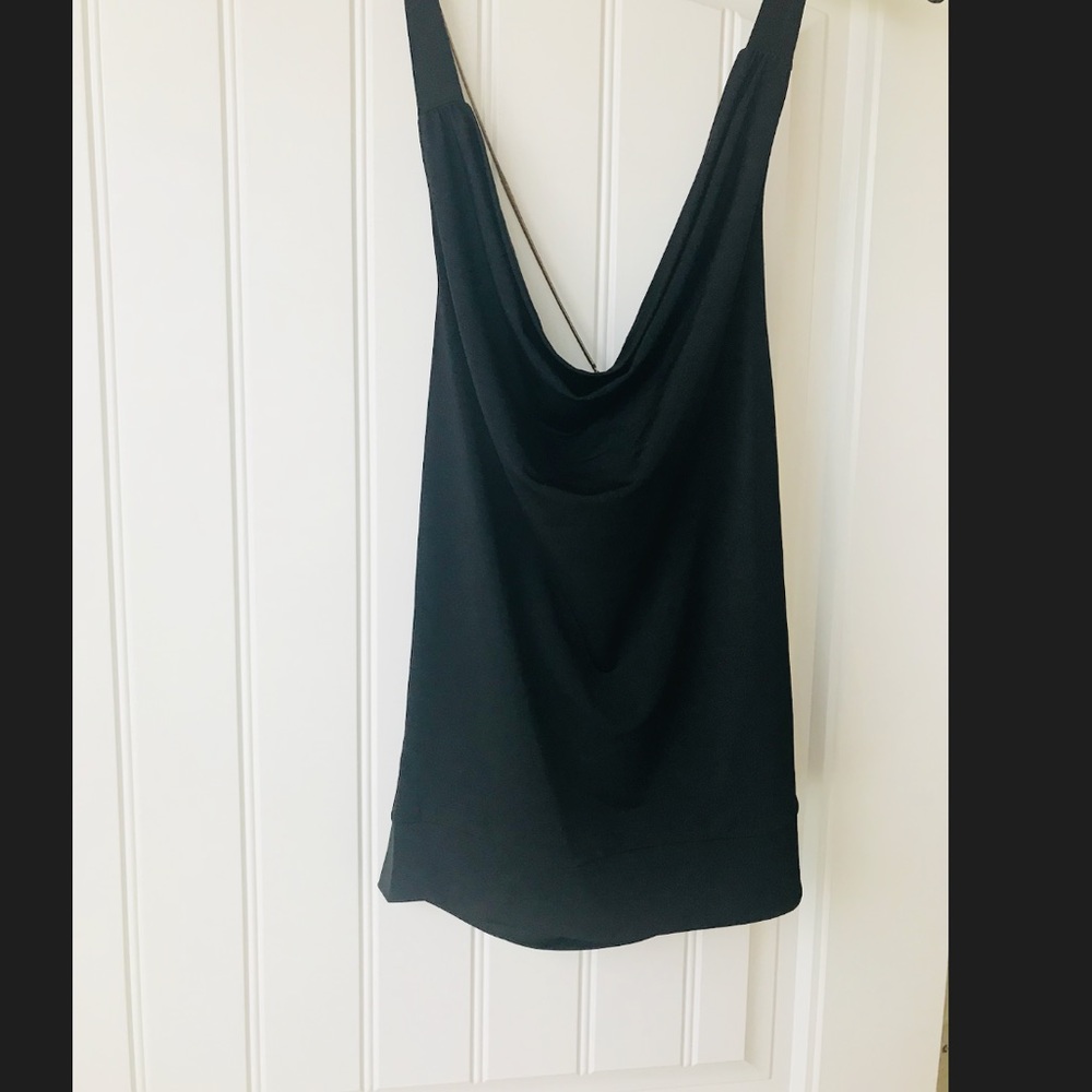 BACKLESS BLOUSE